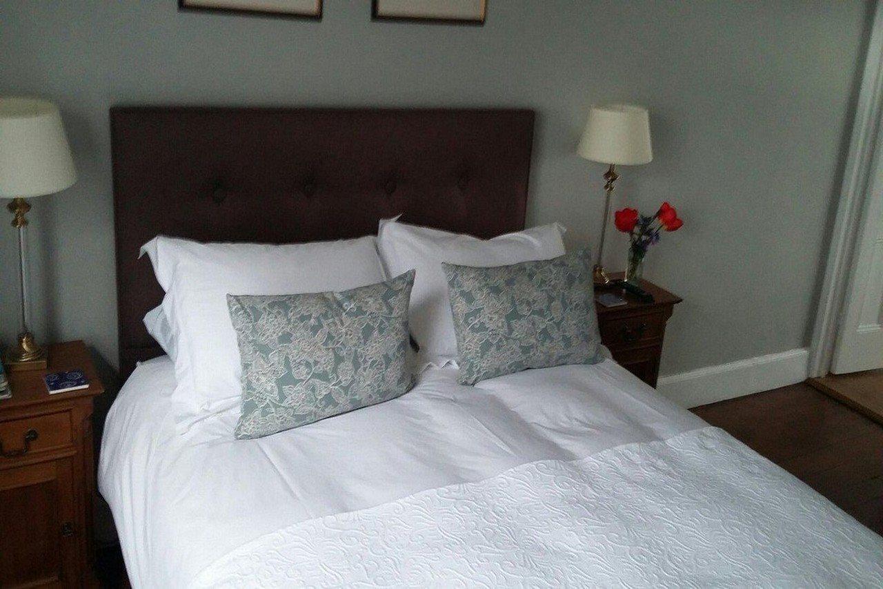 เดอะ ไลออนส์ Bed & Breakfast Newark-on-Trent  ภายนอก รูปภาพ
